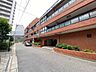 外観：前面道路含む現地写真 