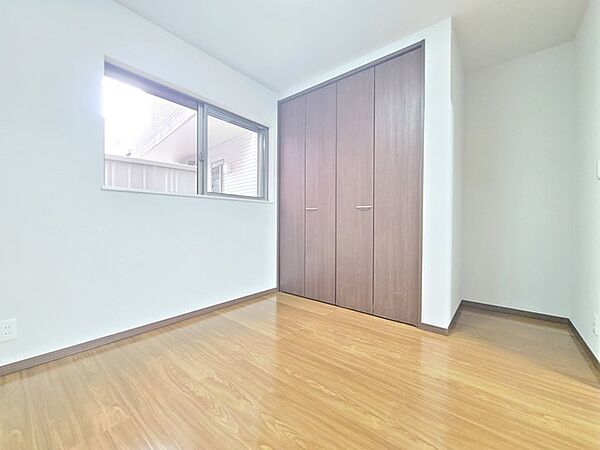 部屋ごとに設けた収納は、住みやすさへのこだわり。
