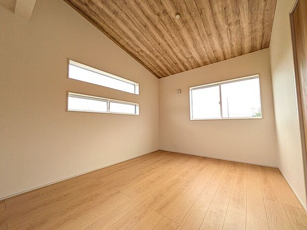 この部屋だれの部屋にしようかな、なんて会話を現地で楽しんでください。