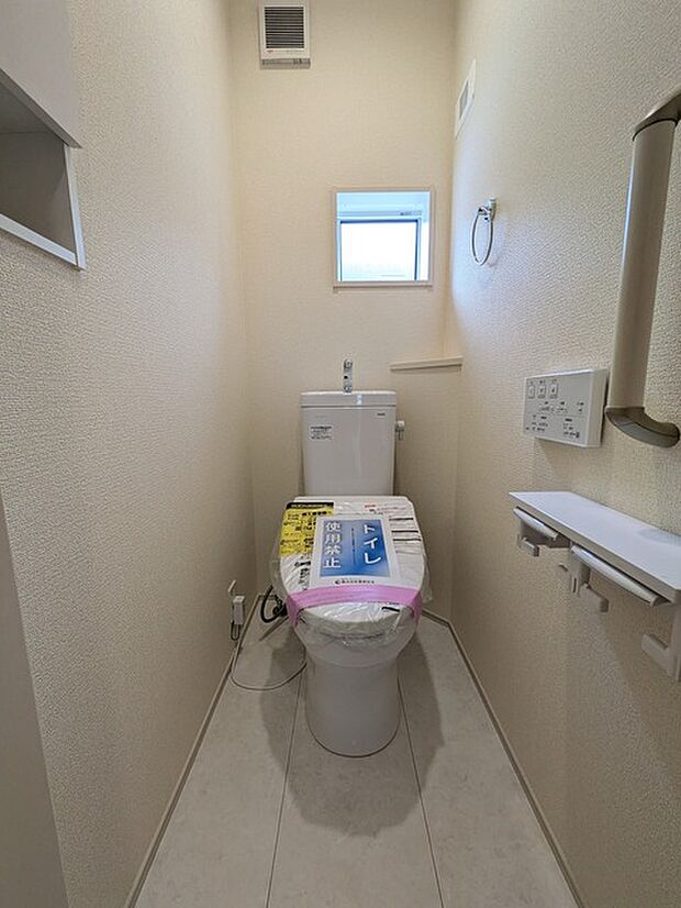清潔好きには欠かせないウォシュレット機能付き。