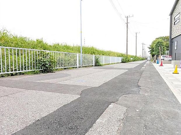前面道路含む現地写真