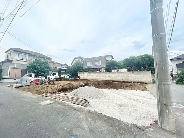 前面道路含む現地写真 