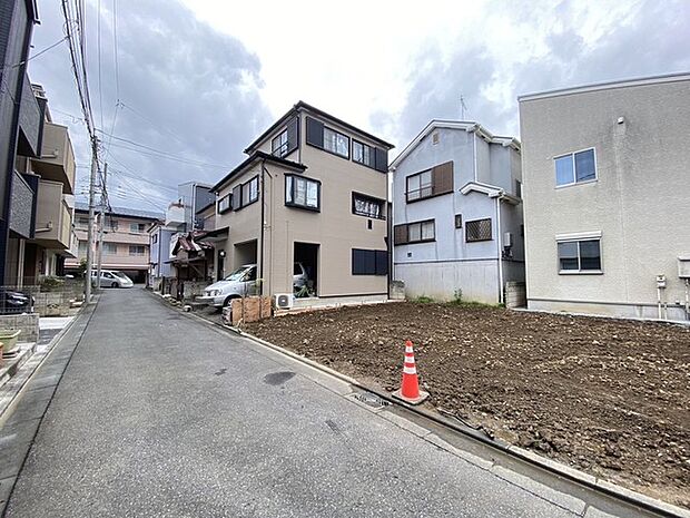 前面道路含む現地写真