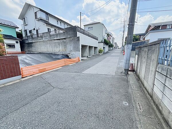 前面道路含む現地写真