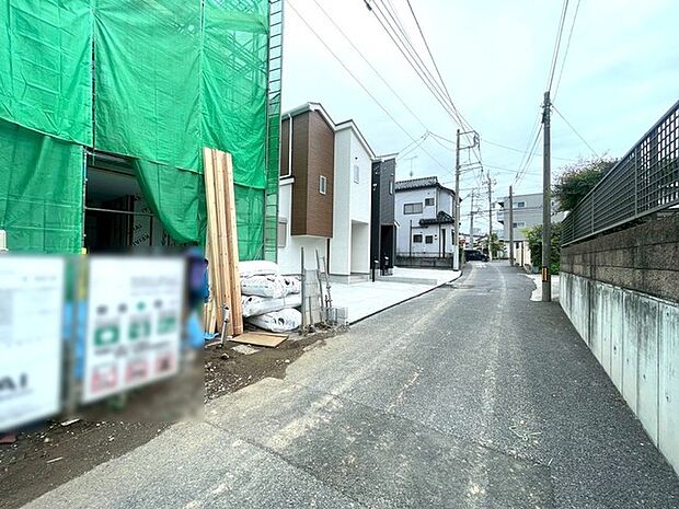 前面道路含む現地写真 