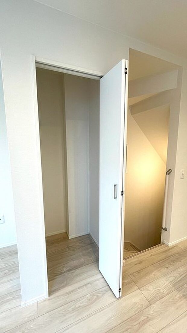 部屋ごとに設けた収納は、住みやすさへのこだわり。