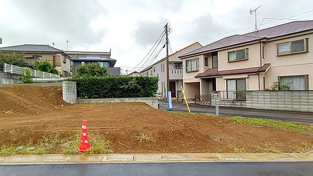 前面道路含む現地写真 
