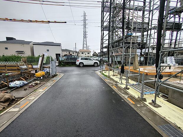 前面道路含む現地写真 