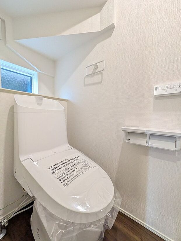 清潔好きには欠かせないウォシュレット機能付き。 