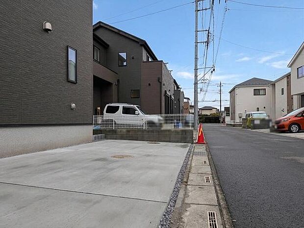 前面道路含む現地写真 