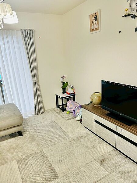 お家の中心となる大きな空間がご家族のコミュニケーションスペースになる筈です。