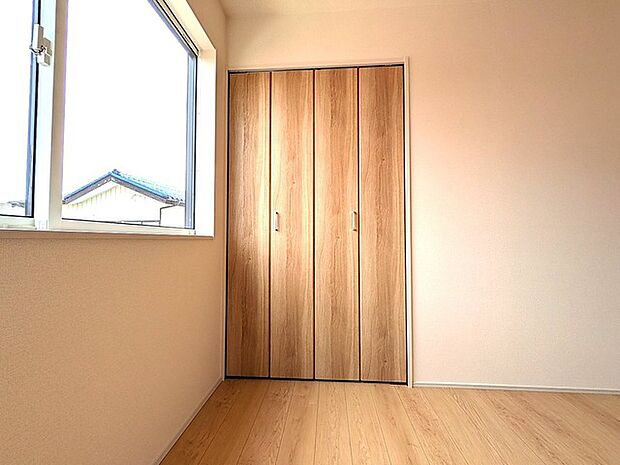 部屋に設けた収納は、住みやすさへのこだわり。