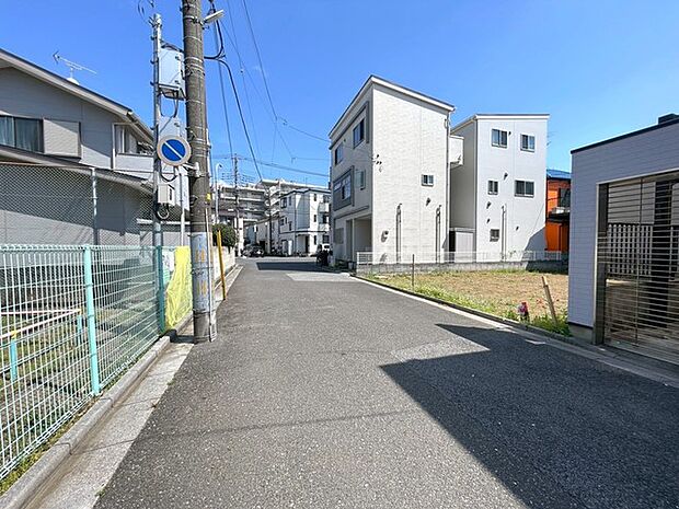 前面道路含む現地写真 