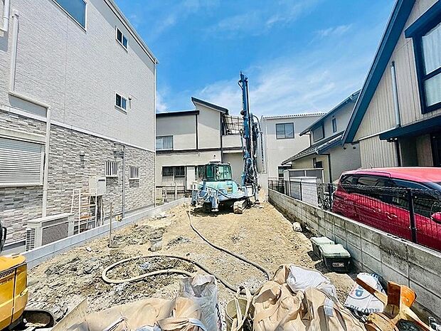 JR京浜東北・武蔵野線「南浦和」駅東口徒歩1分、提携駐車場もあります。エステート白馬南浦和店までお気軽にお問い合わせください。