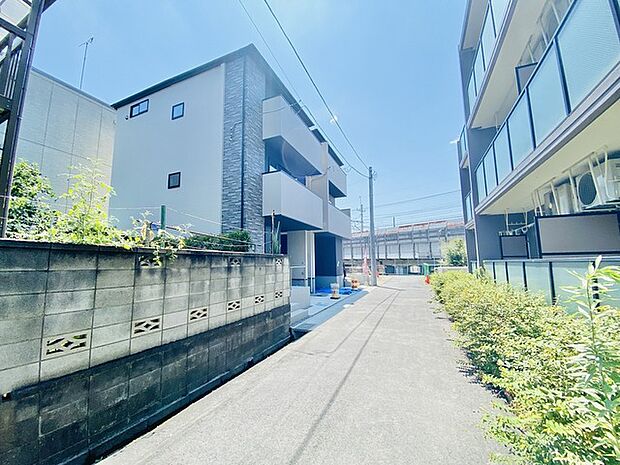 前面道路含む現地写真 