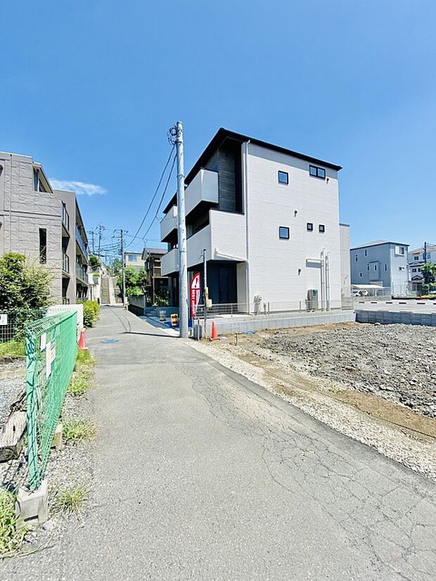 前面道路含む現地写真