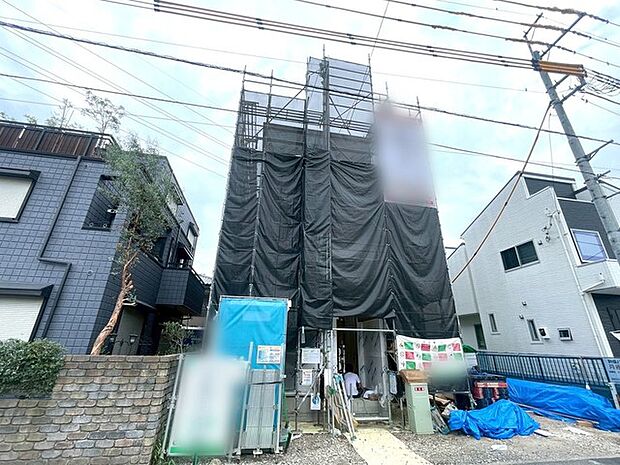 同じグレードで建てられた最寄りの完成物件を、参考にご覧になれます。