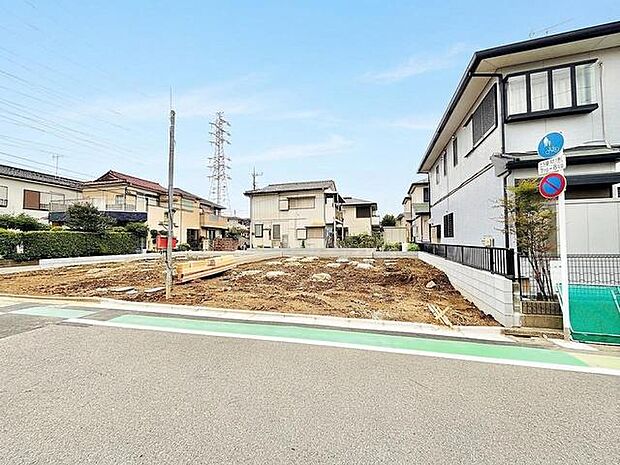 基礎から完成済みの住まいまで、各工程をご確認いただけます。 
