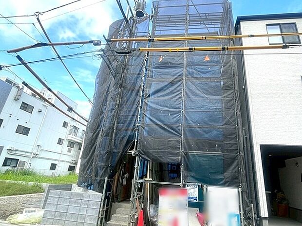 基礎から完成済みの住まいまで、各工程をご確認いただけます。 