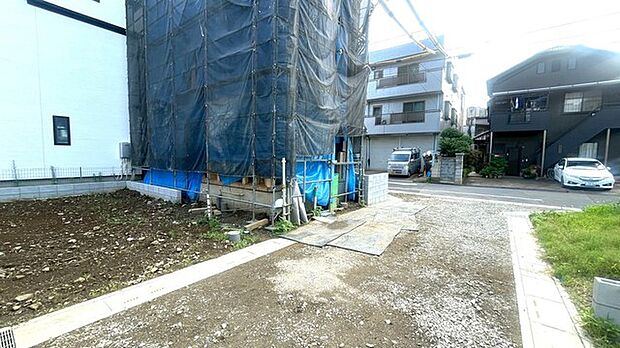 前面道路含む現地写真 