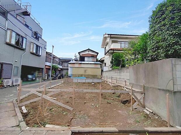 基礎から完成済みの住まいまで、各工程をご確認いただけます。