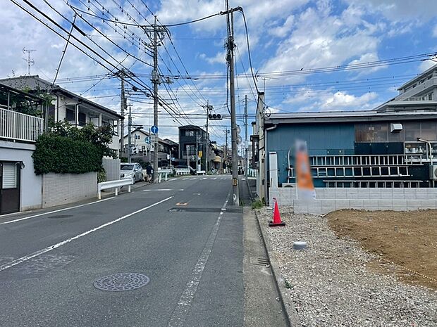 前面道路含む現地写真 
