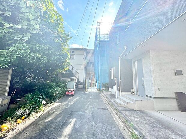 前面道路含む現地写真 