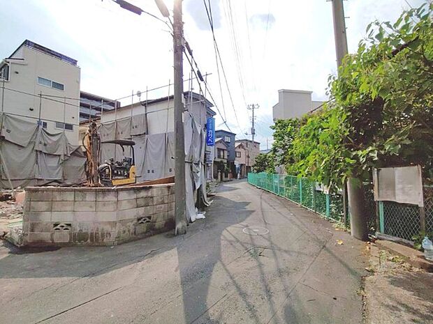 前面道路含む現地写真 