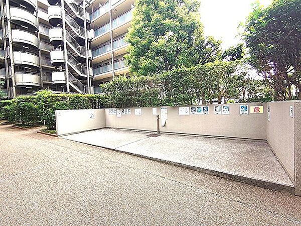 ゴミ置場