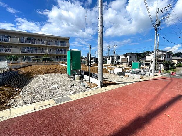 前面道路含む現地写真 