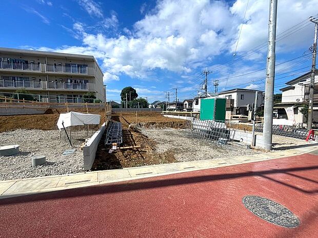 前面道路含む現地写真 