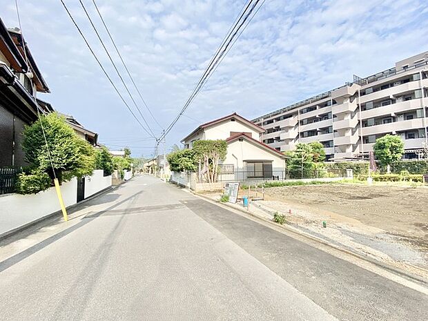 前面道路含む現地写真