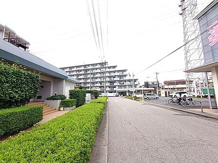 前面道路含む現地写真