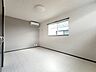 子供部屋：洋室は子供部屋にもちょうどいいサイズ感。 