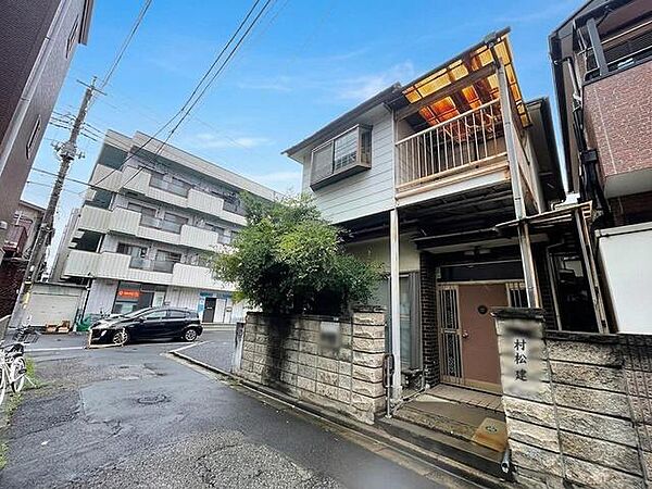 前面道路含む現地写真(現状古家付き)