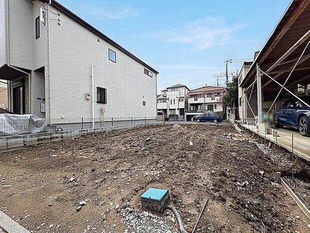 基礎から完成済みの住まいまで、各工程をご確認いただけます。