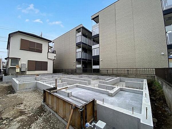 基礎から完成済みの住まいまで、各工程をご確認いただけます。