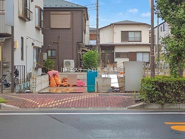 基礎から完成済みの住まいまで、各工程をご確認いただけます。