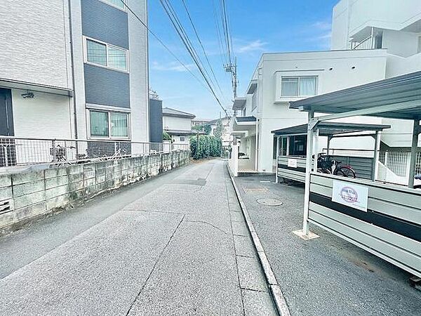 前面道路含む現地写真