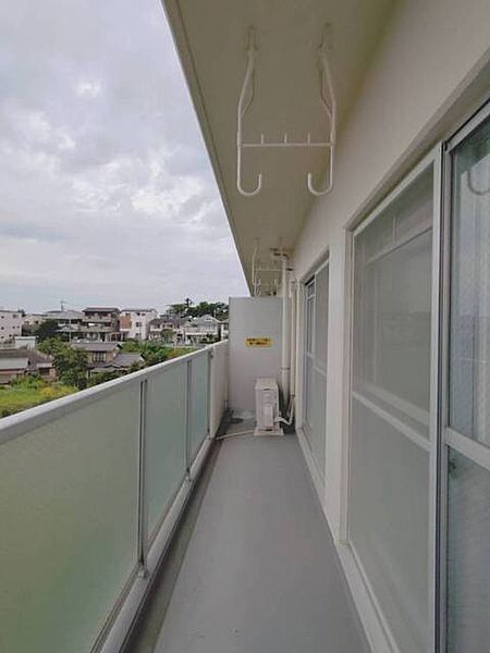 心地よい風が通り抜けるゆとりある空間が毎日の暮らしに穏やかな時間をもたらします