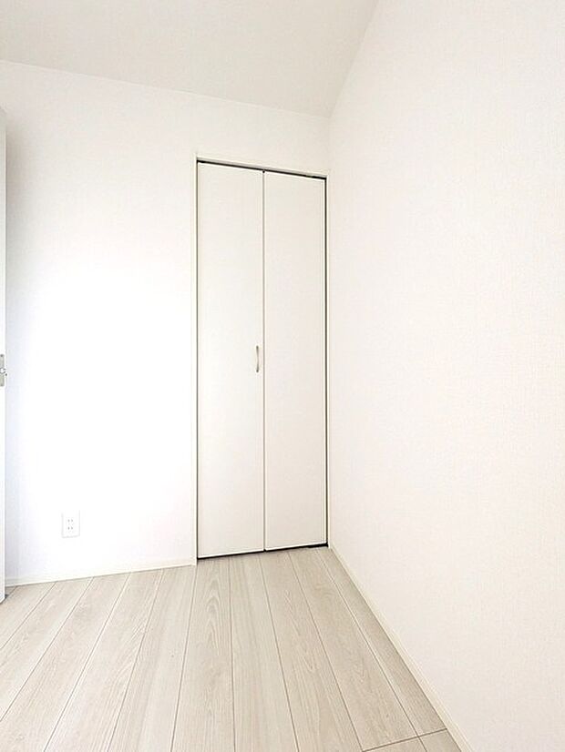 部屋ごとに設けた収納は、住みやすさへのこだわり。