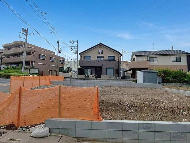 基礎から完成済みの住まいまで、各工程をご確認いただけます。 