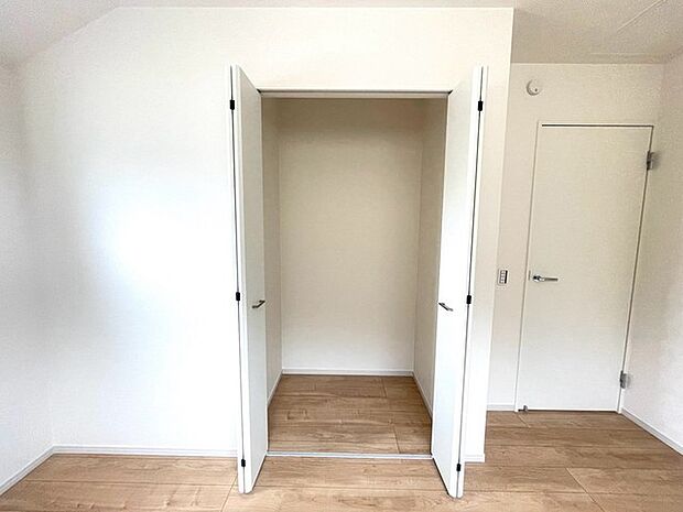 部屋に設けた収納は、住みやすさへのこだわり。