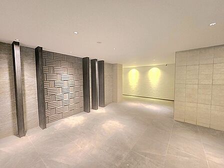 洗練された素材使いと穏やかな陰影が心地よい上質な空間デザイン