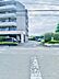 外観：前面道路含む現地写真 