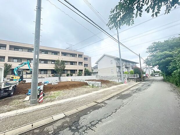 前面道路含む現地写真 