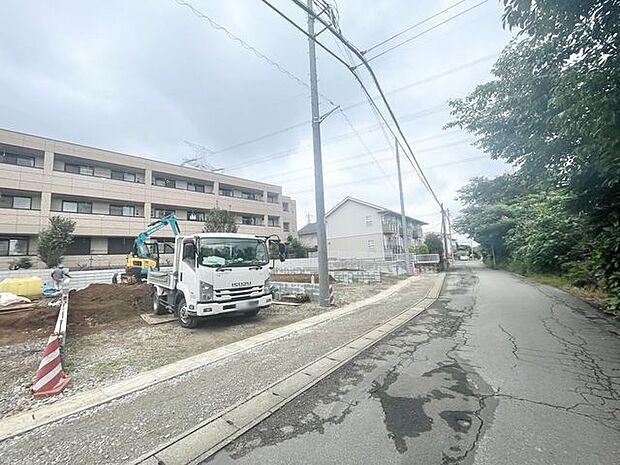 前面道路含む現地写真 