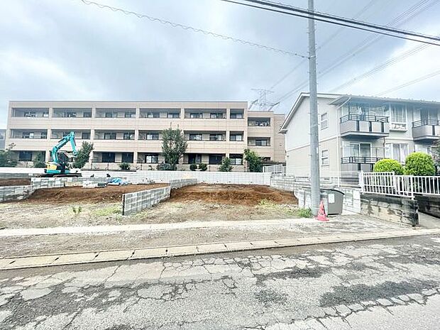 前面道路含む現地写真 
