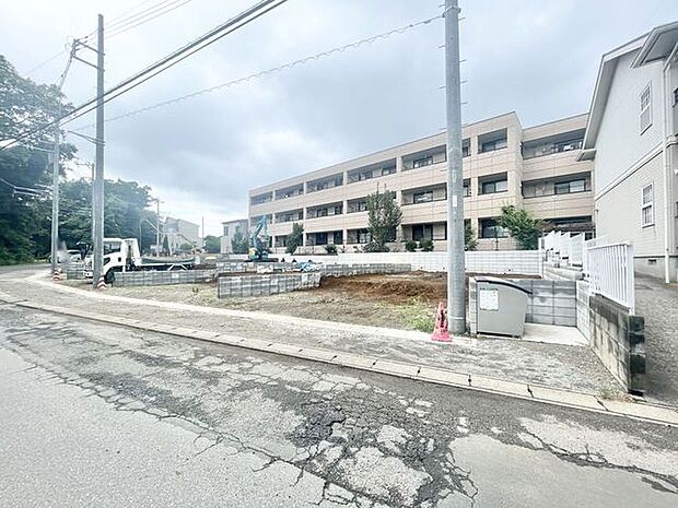 前面道路含む現地写真 
