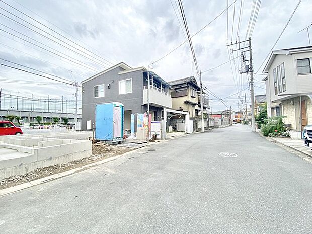 前面道路含む現地写真 